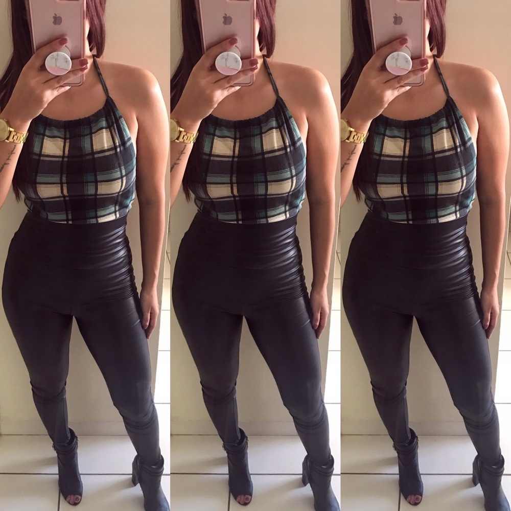‘NADIA’ Faux Leather Leggings - Picture 4 of 5